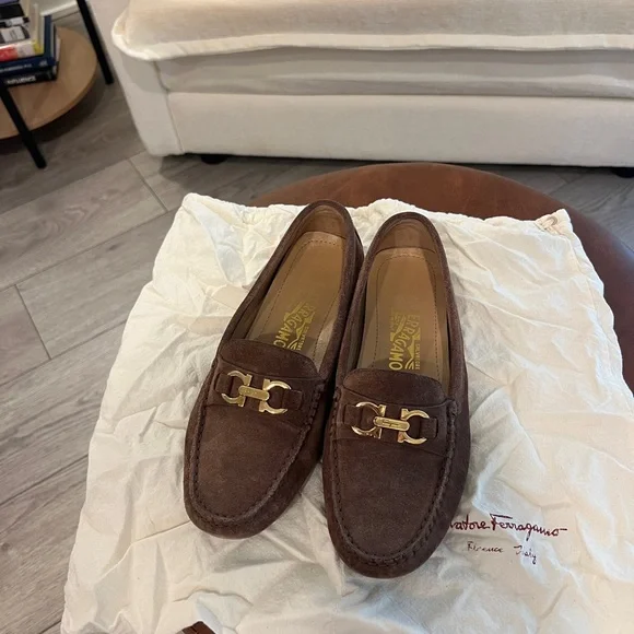 Salvatore Ferragamo | Shoes | Salvatore Ferragamo Chocolate  display picture 3